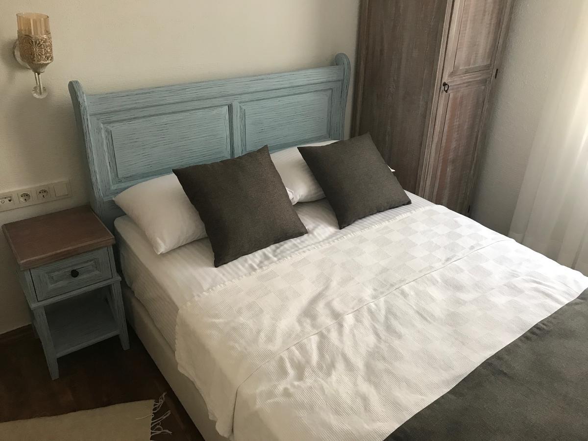 Ayshe Hotel Foça Buitenkant foto