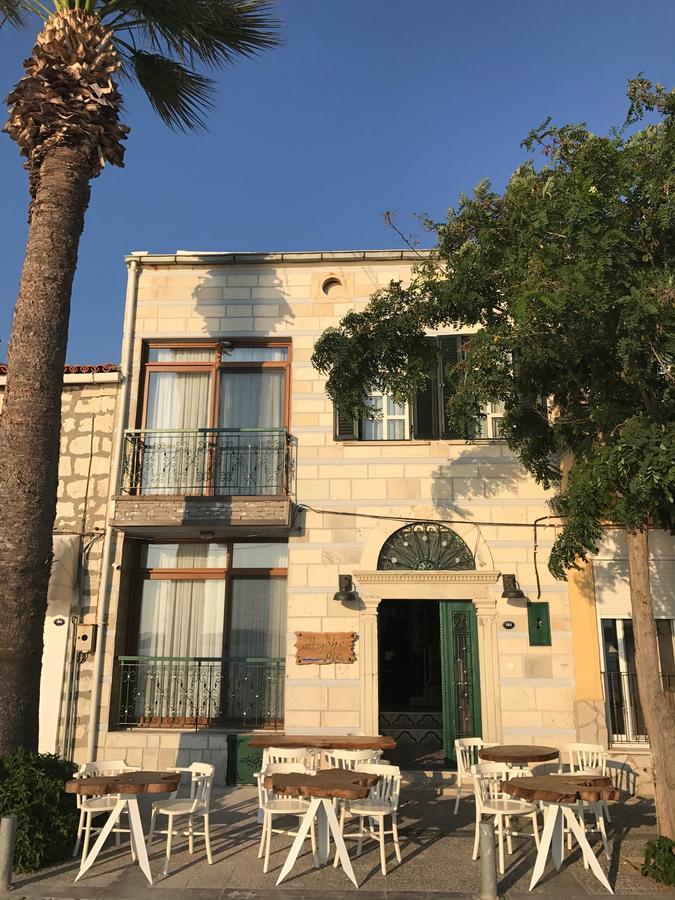 Ayshe Hotel Foça Buitenkant foto