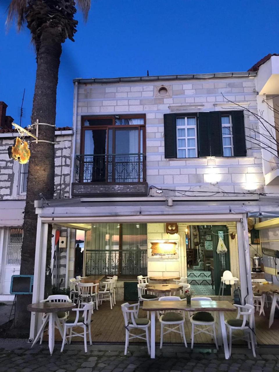 Ayshe Hotel Foça Buitenkant foto