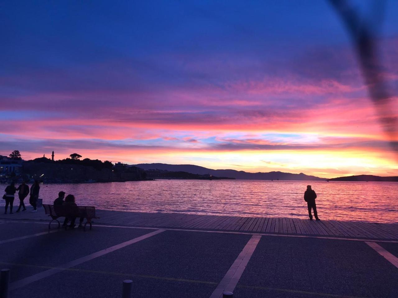 Ayshe Hotel Foça Buitenkant foto