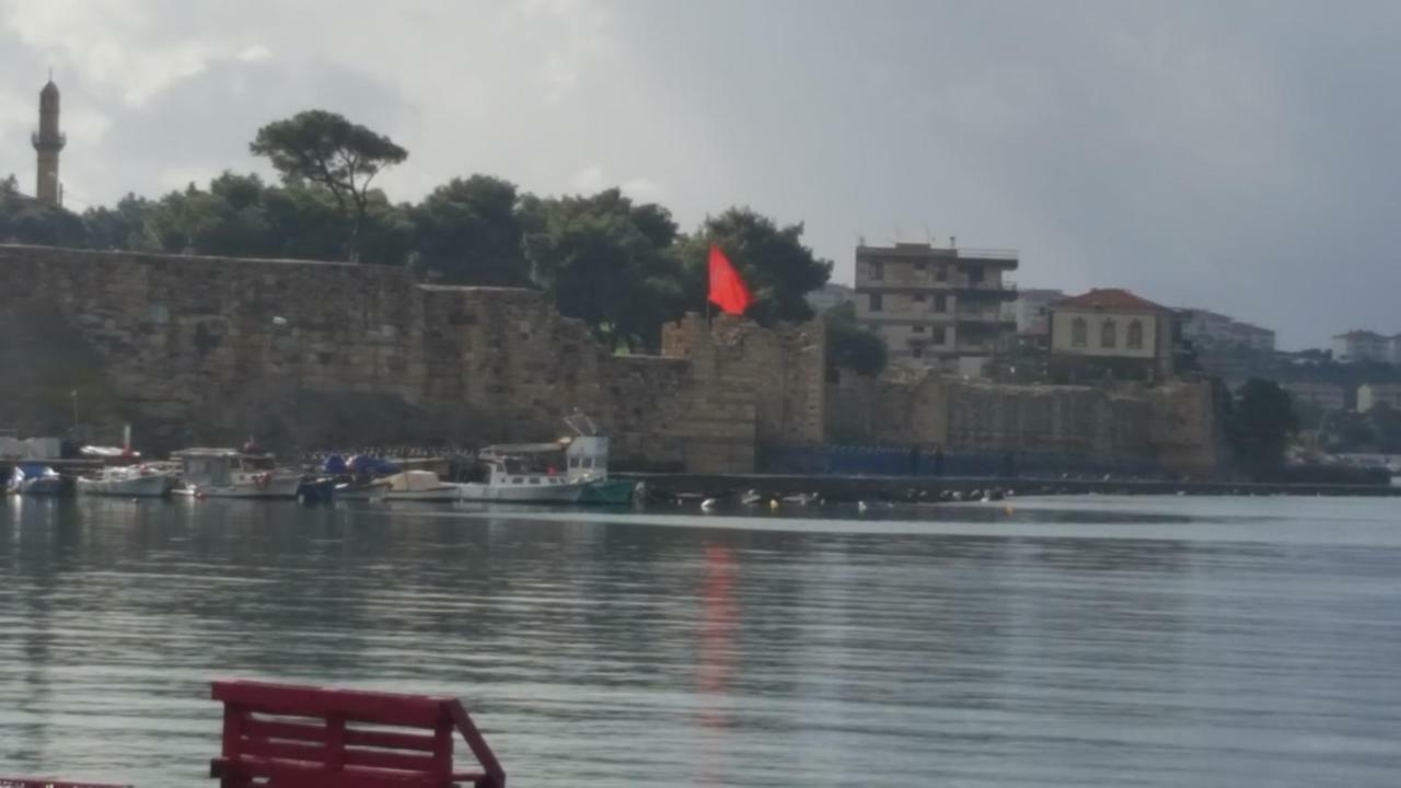 Ayshe Hotel Foça Buitenkant foto